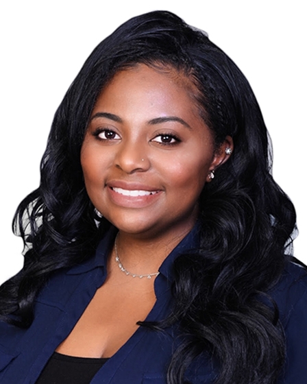 Samantha Anderson, APN Headshot