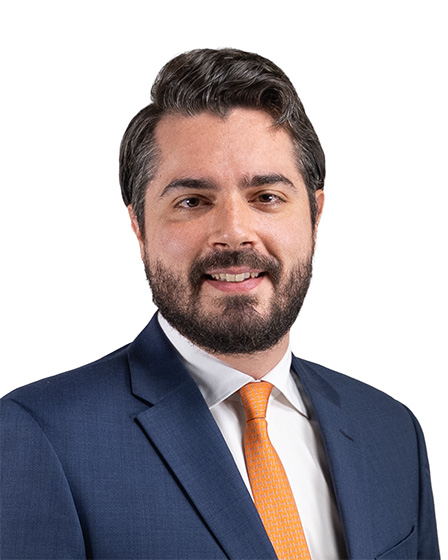 Vincent Sinatra, MD Headshot