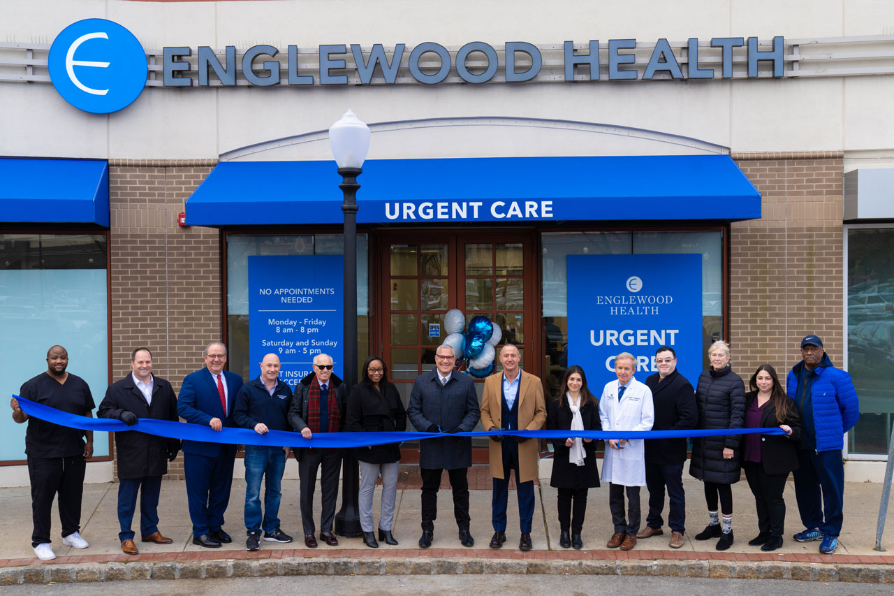 Englewood Health Urgent Care ribbon cutting